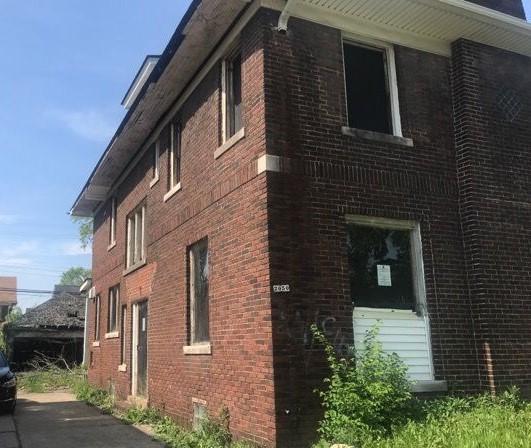 2050 Atkinson side exterior.jpg